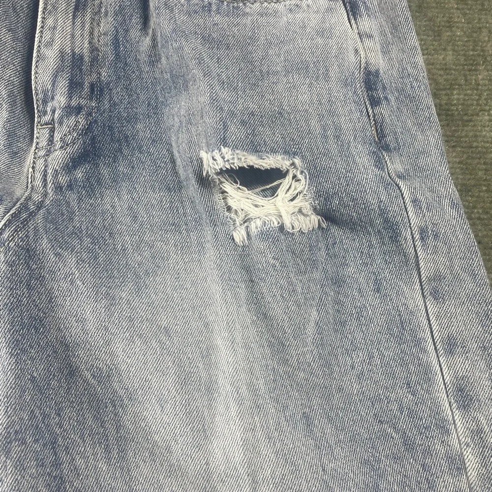 YMI Light Blue Relaxed Ripped Women's Jeans